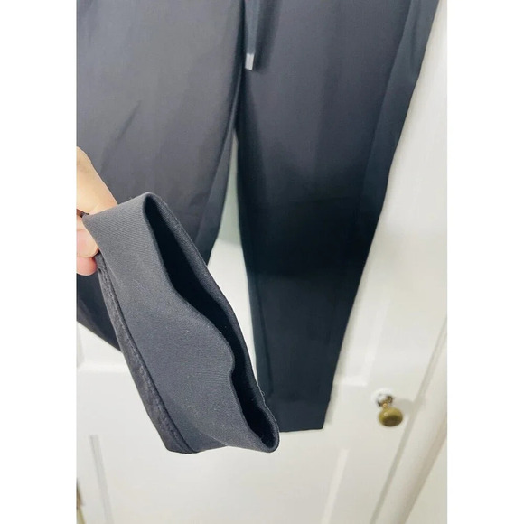 Athleta Headlands Hybrid Trek Jogger Pant 8 Hiking Outdoor Black Stretch Pull On - Picture 4 of 11